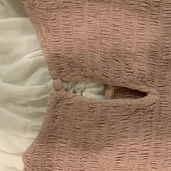 AE Light pink bell bottom sleeve - Picture 4 of 4